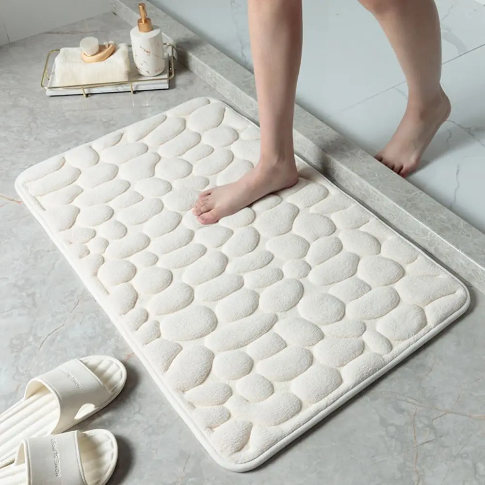 Badematte mit Kieselstein-Prägung aus Mikrofaser in vielen Farben – Creme